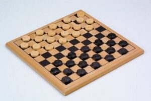 Damset compleet – Damstenen van Berkenhout Ø 30 mm – Bord 29 x 29 cm – Luxe Dambord voor Beginners & Gevorderden – Engelhart Games