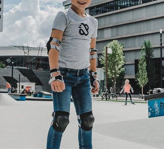 Nijdam Skate Beschermset Kinderen - Neo Nero - Zwart/Grijs - Maat S - Afbeelding 2