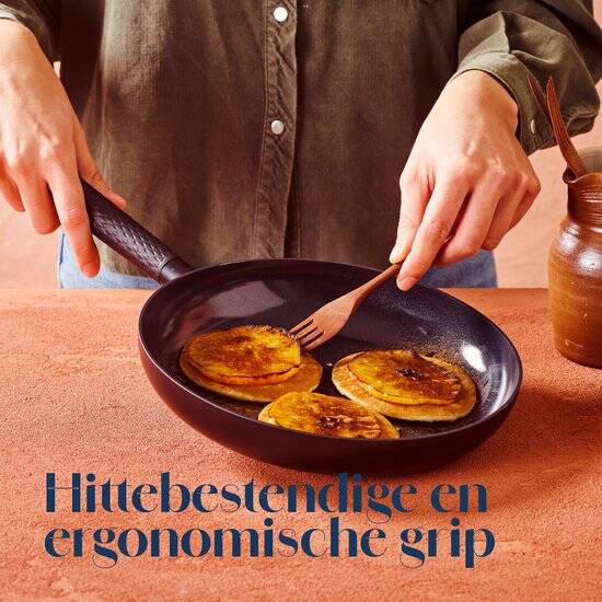CB Chef koekenpan Ø 24cm - Non stick - 100% Recycled - Pfas-vrij - Keramisch - Inductie geschikt – Zwart - Afbeelding 3